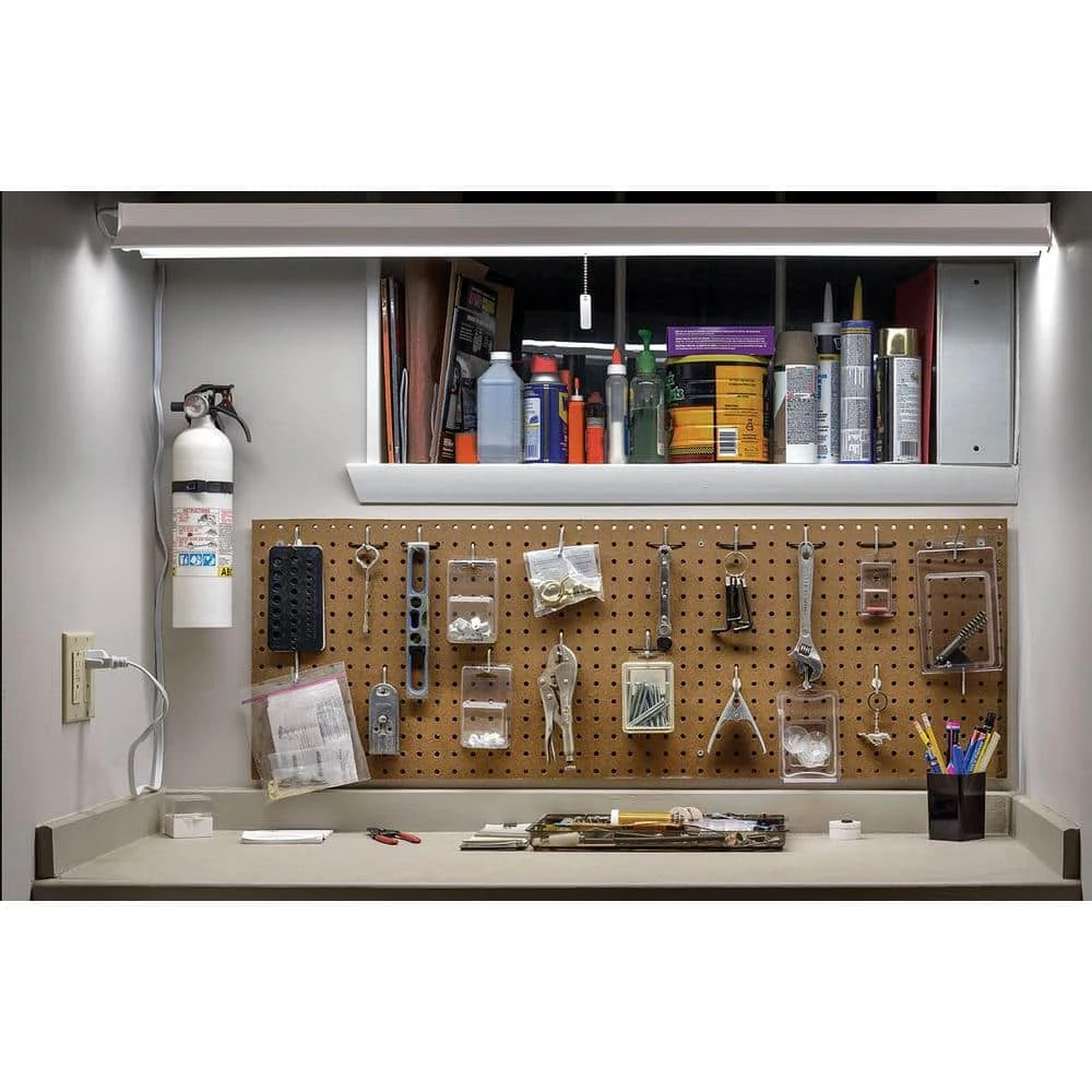 4 ft. 64-Watt Equivalent Integrated LED White Shop Light Linkable 3200 Lumens 4000K Bright White 5 ft. Cord Included by Commercial Electric - Image 6